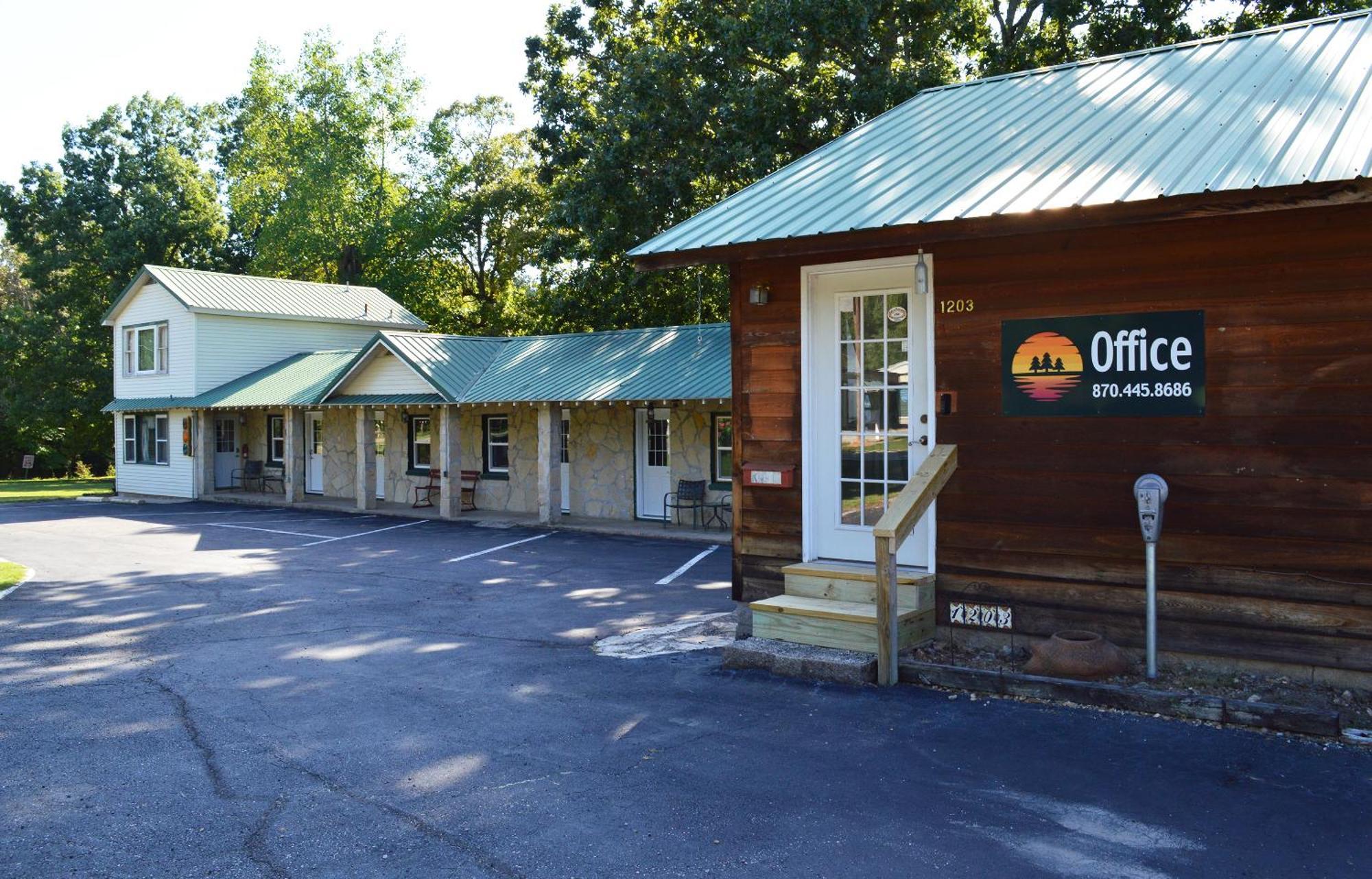 Lake River Lodge 불 숄즈 외부 사진